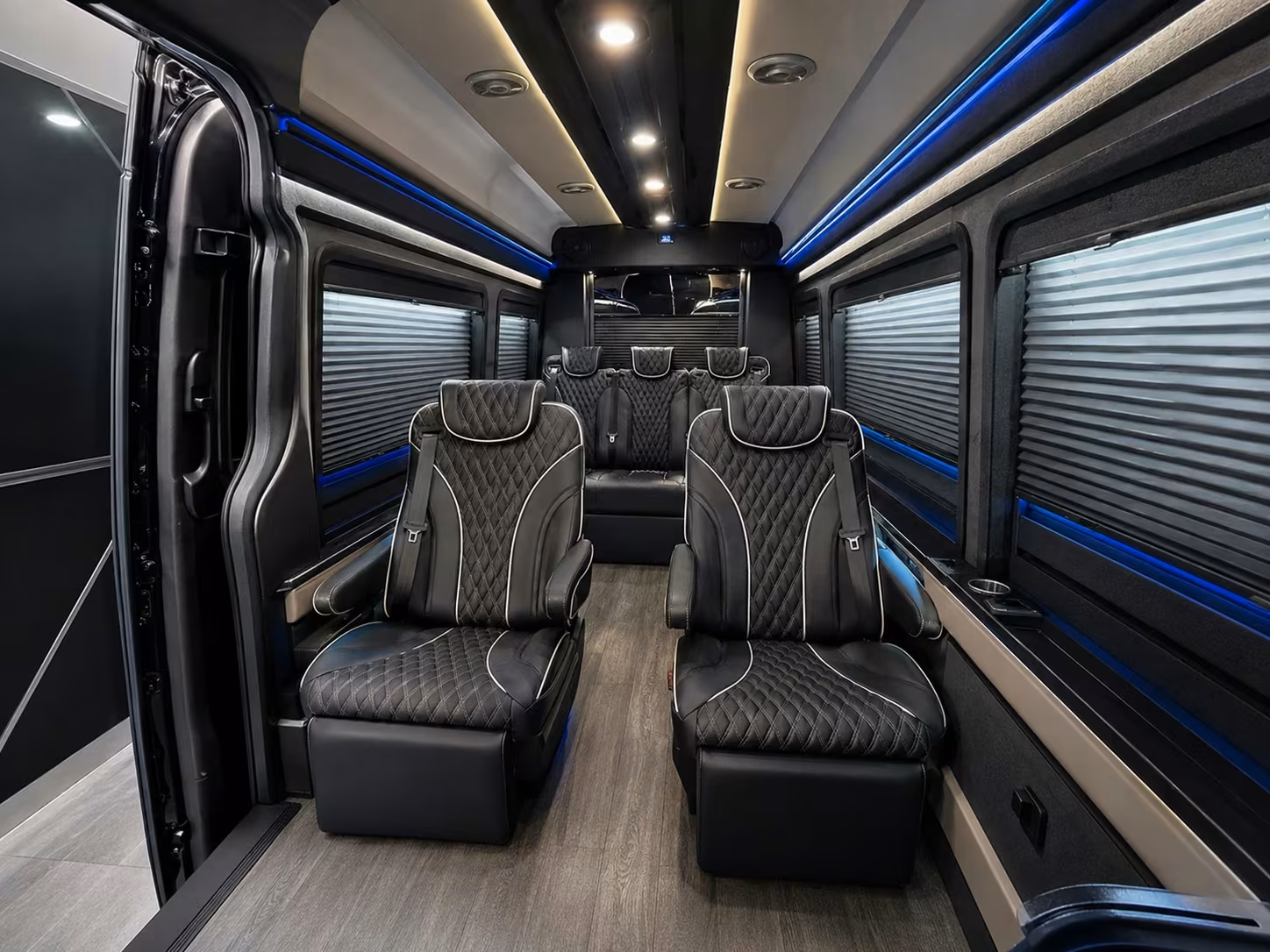 corporate airport shuttle rentals in pasadena