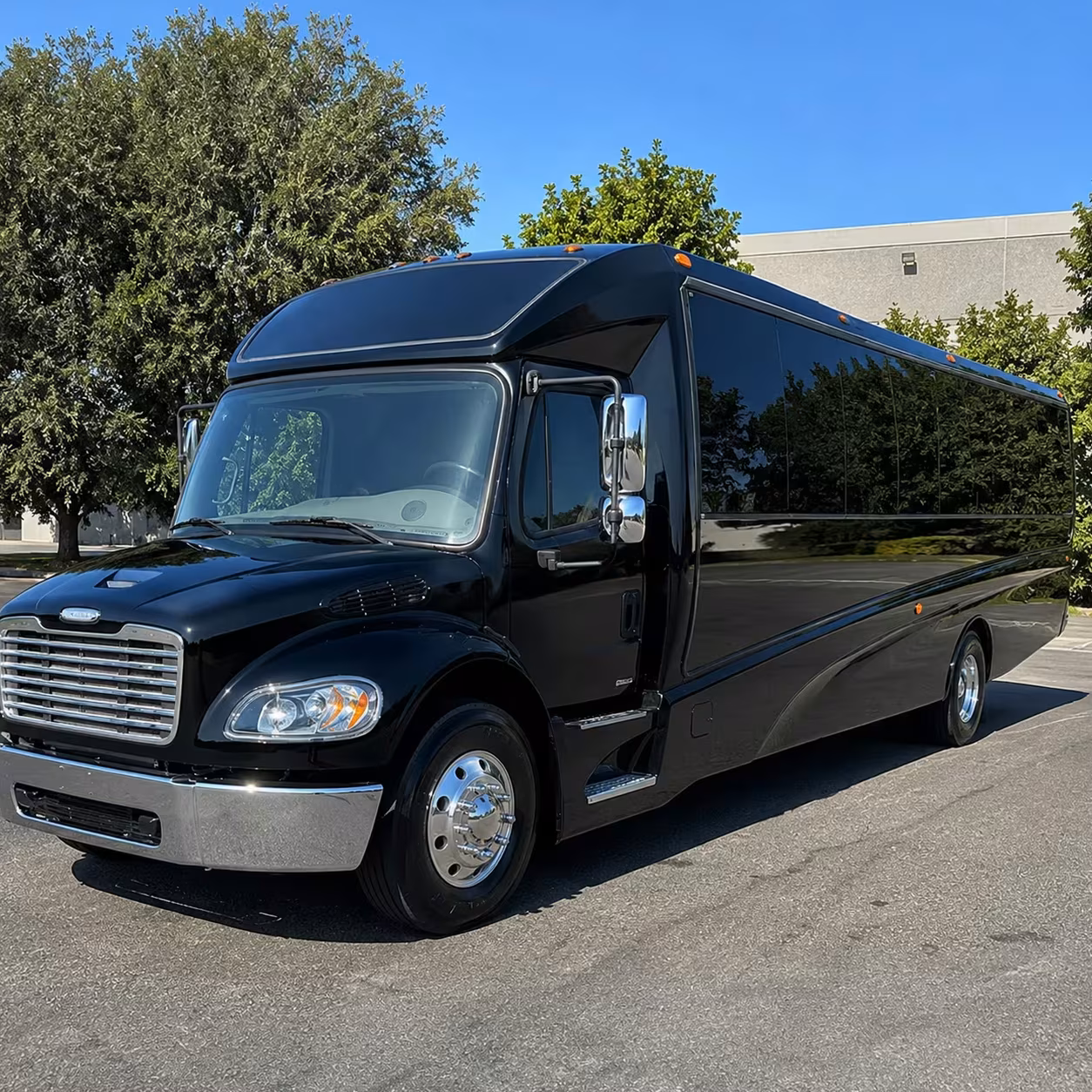 pasadena 35 passenger minibus rental