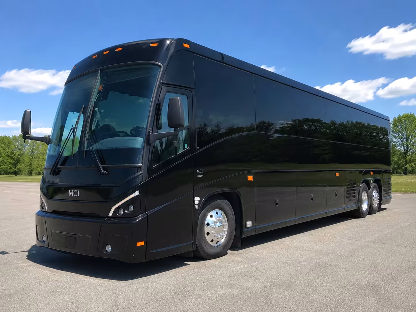 pasadena employee shuttle buses for job sites and plants