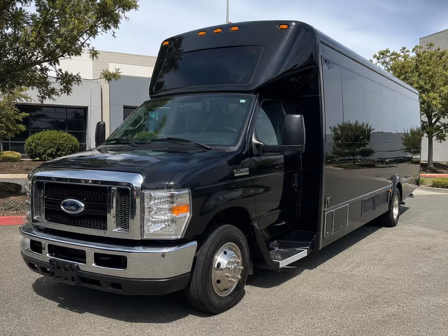 pasadena prom night party bus rentals